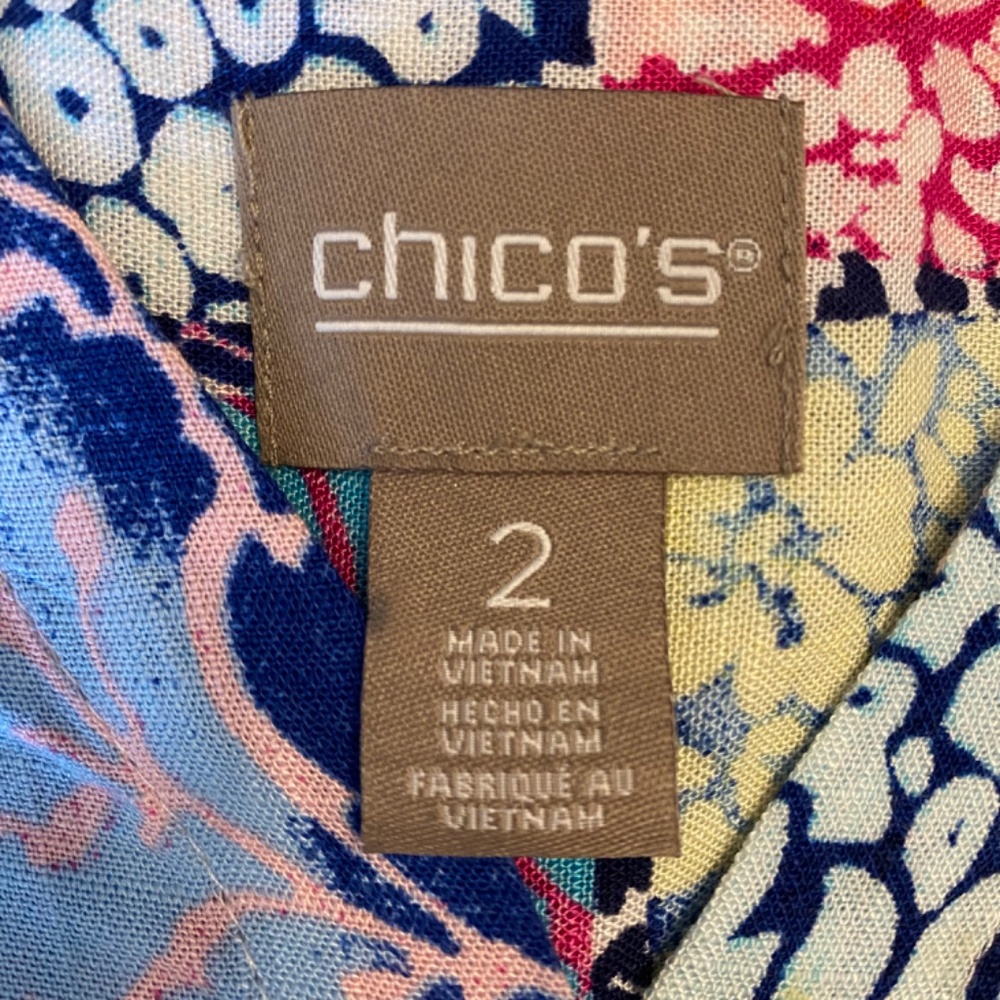 BUY 2 ITEMS GET 1 FREE -Chico’s Colorful Front Tie Top w Flutter Sleeves Sz 12/L - Picture 6 of 8